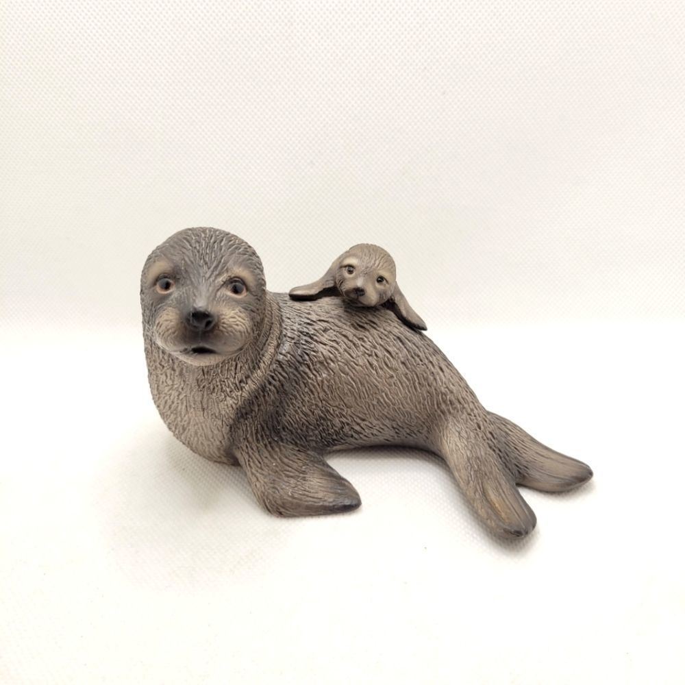 Seal Family Harvey Knox Vintage  Porcelain Figurine Made In Japan